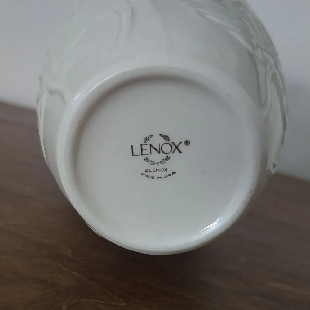 Lenox | Gold Accent Poinsettia Vase